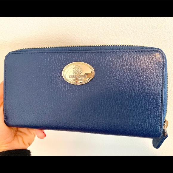 Roberto Cavalli Handbags - BRAND NEW - Never Used Roberto Cavalli Navy Wallet
